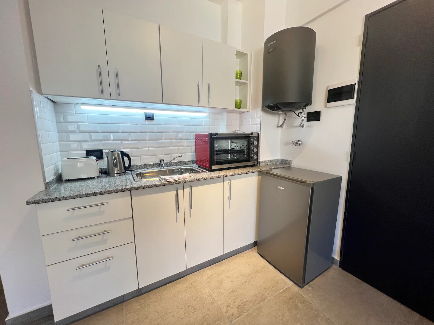 c2b44282-9172-40c3-aaae-bfd989b6ca99