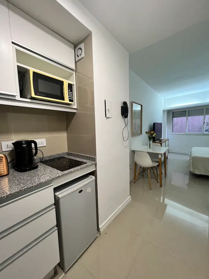 33e1cbe3-2c6a-4931-bb63-4632d46e581d