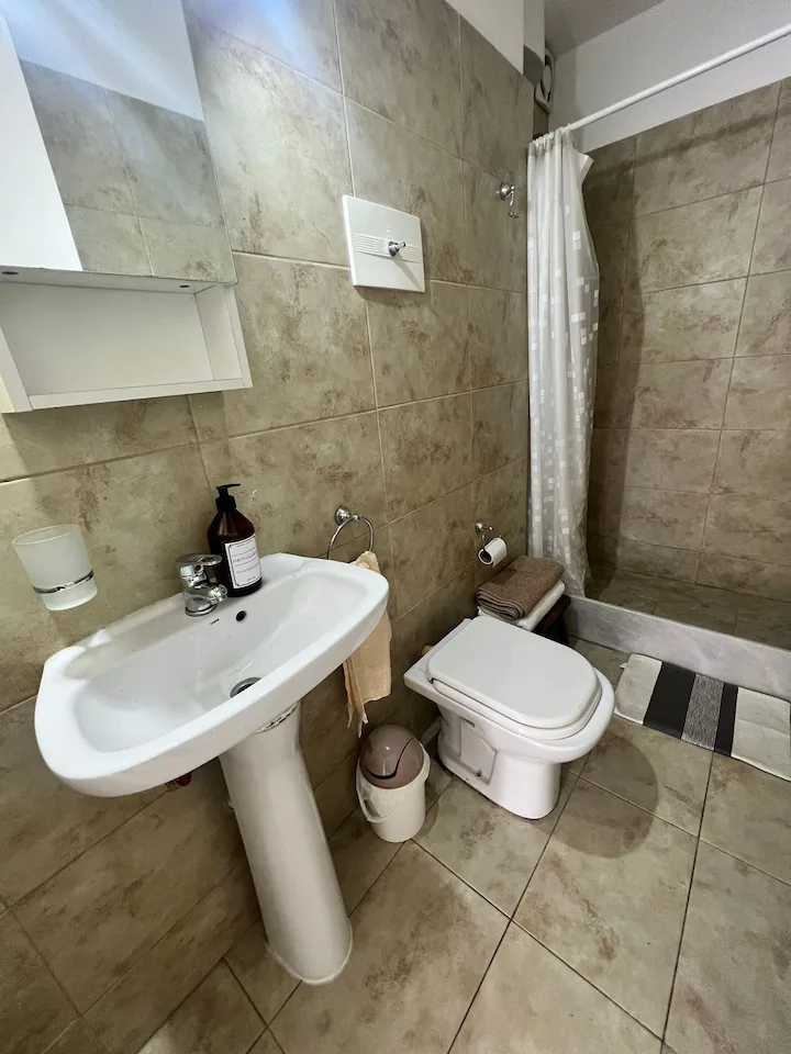 8a4e3c8e-3520-49bf-aadc-000035567253