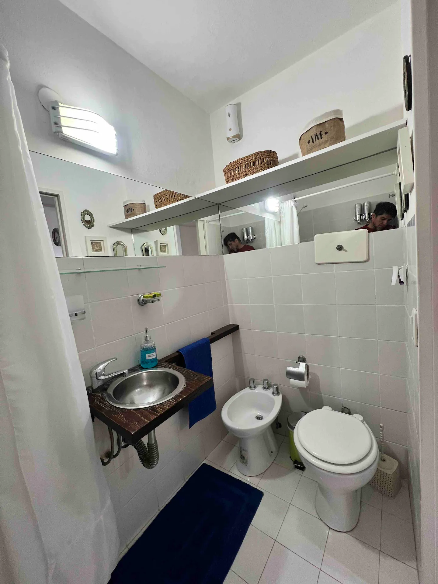 b0897744-017c-4c41-9da0-bd92e1d06d3a