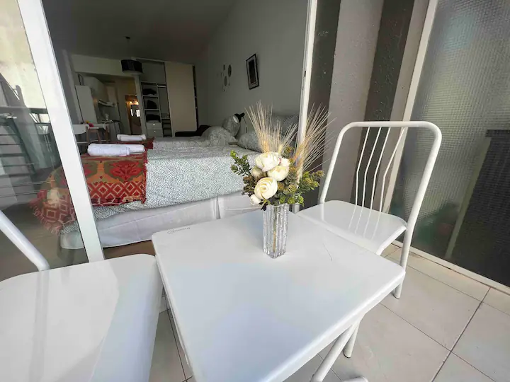 b1a9a070-0162-42d1-8277-97f88de59fb0