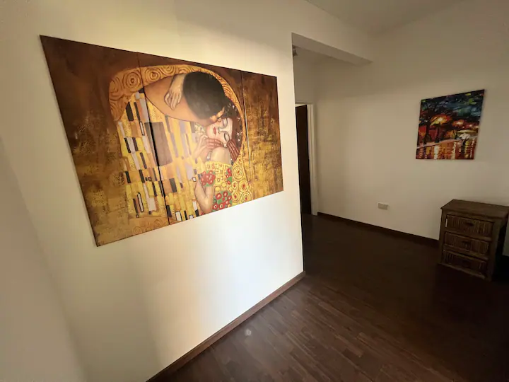 e1cb89b9-0eff-44c5-ab61-d67495c936f5