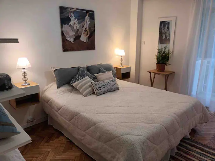 ee495961-b442-4d00-b5a9-ebc055cf3926